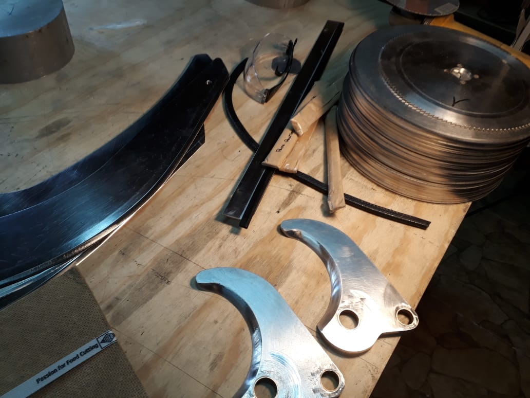 Imagen Fabricación de cuchillos a medida.